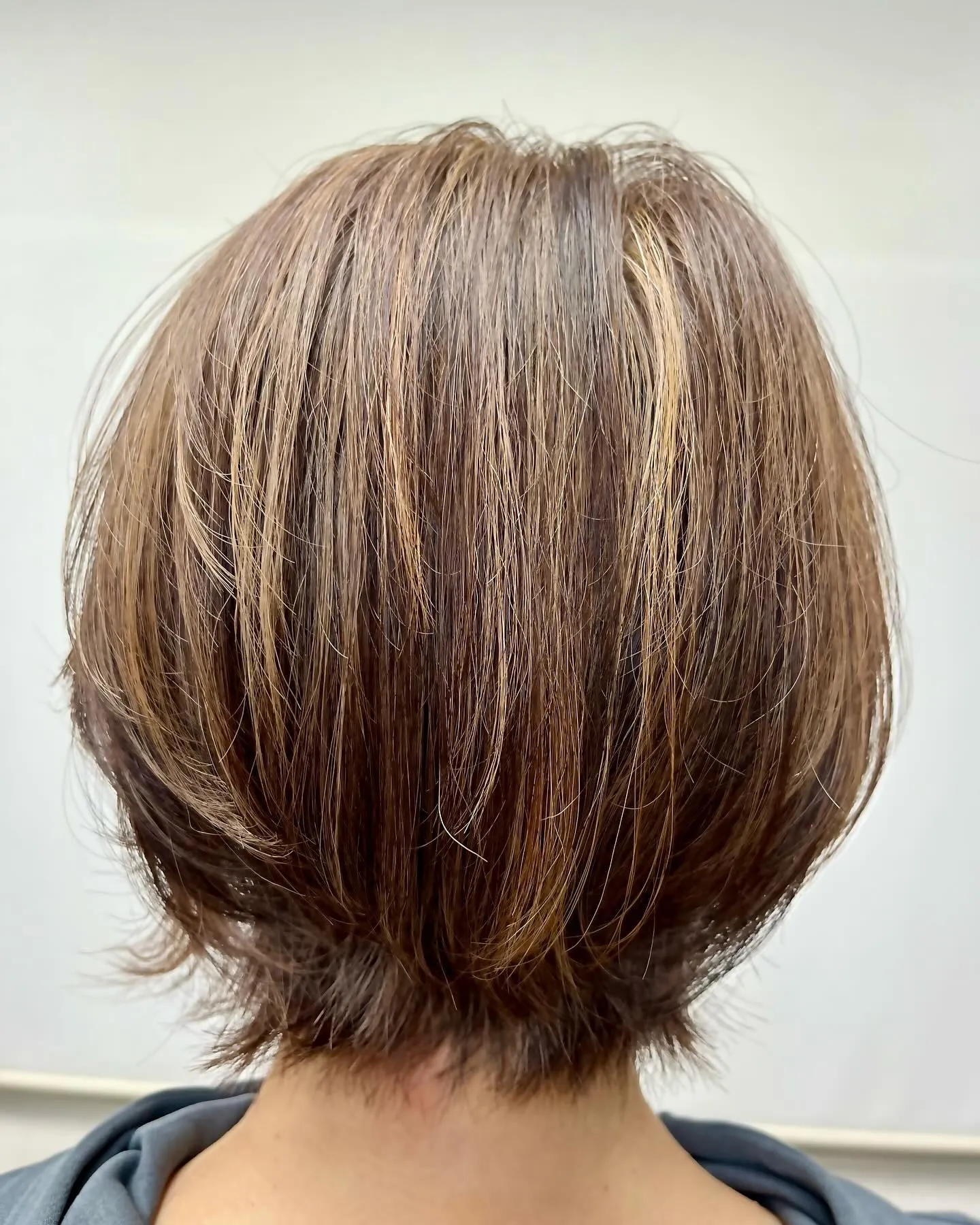 脱白髪染め　ハイライト　白髪ぼかし